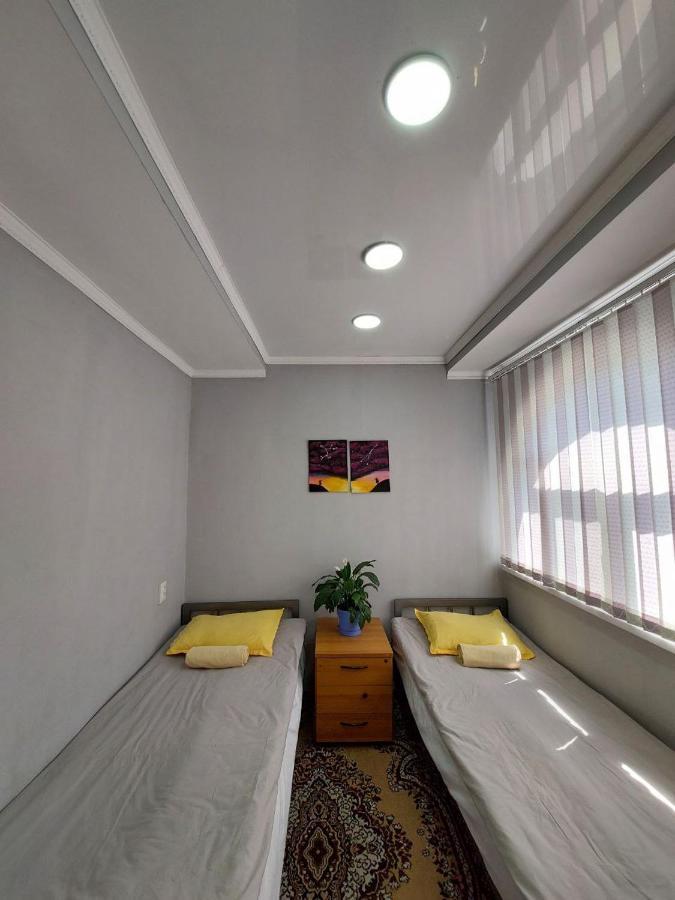 Downtown Homestay Biszkek Zewnętrze zdjęcie