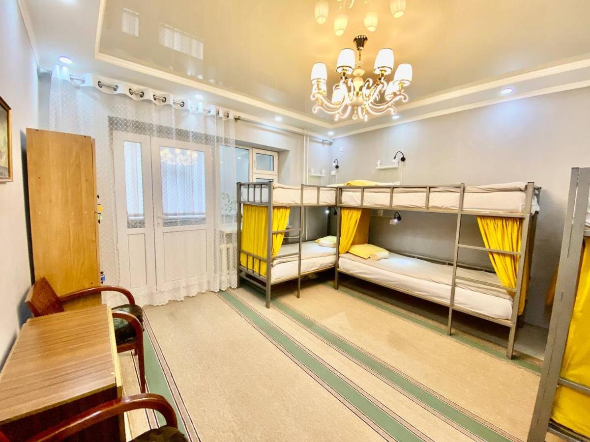 Downtown Homestay Biszkek Zewnętrze zdjęcie